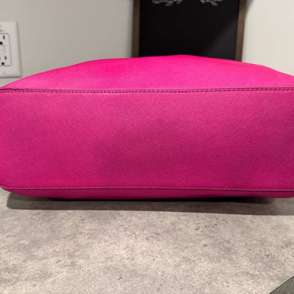 Michael Michael Kors Pink Tote! Preowned!! - Picture 4 of 12